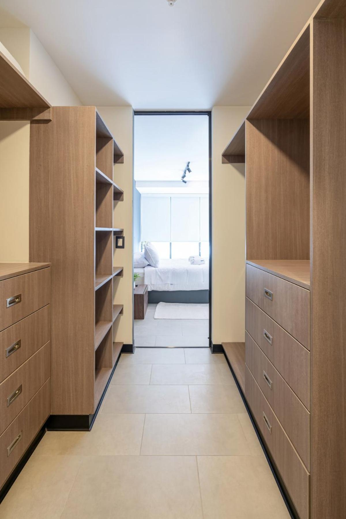 Wood 2br By Geko *