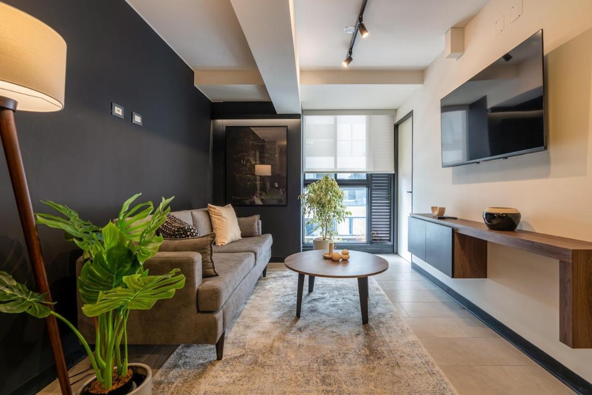 Wood 2br By Geko Apartment Lima